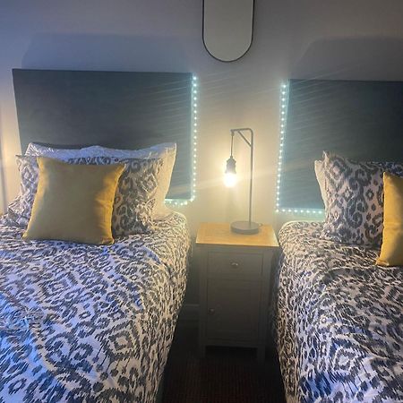 Hastings Apartments Extra Large Self Catering Apt Tourism Certified Free Parking Wifi Belfast Exterior foto